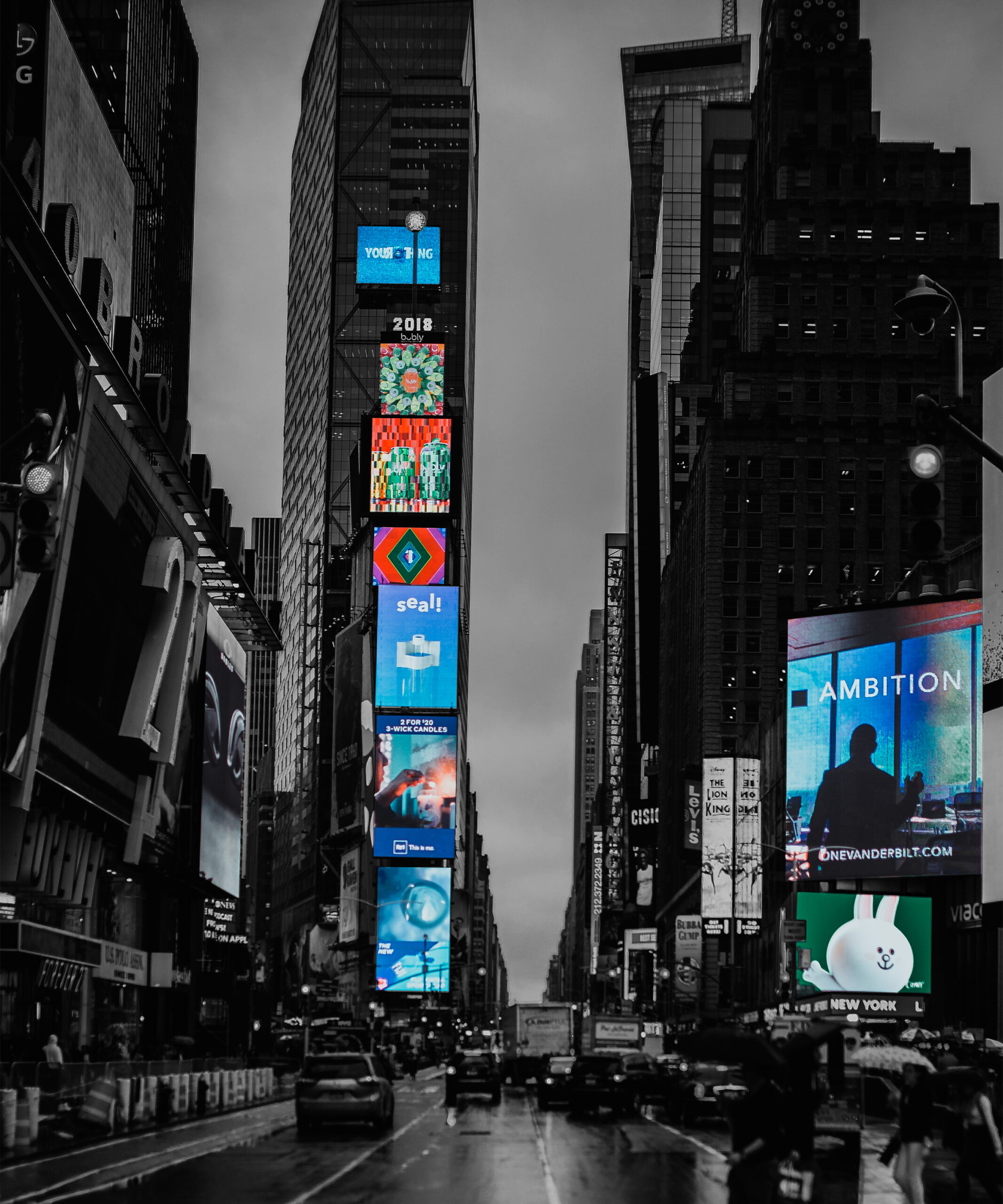 digital-skyltning-newyork-colorscreens-2500x3000px